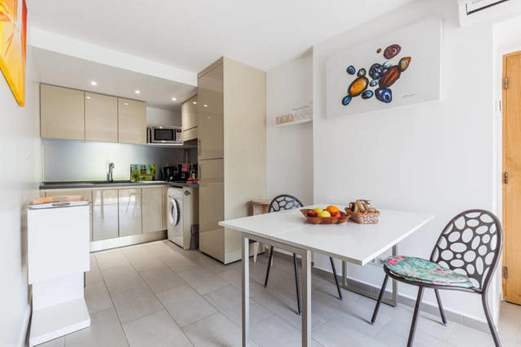 Maison De Vacances - Casa Mezanaccia Avec Terrasse Fleurie Meuble Tourisme 3 Etoiles Santa-Lucia-di-Tallano Екстериор снимка